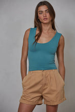 S1187N | Double Layered Seamless Top: White / ML
