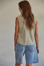 Keeper Top Light Olive