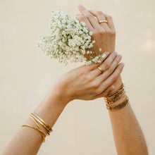 Soul Sisters - inspirational mantraband® cuff bracelet: Yellow Gold / Original