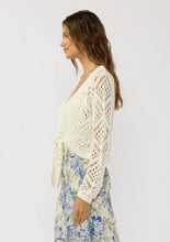 Open Crochet Tie Front Top: VANILLA / S