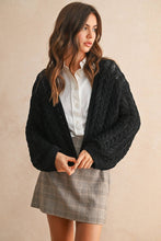 J4475   LIGHT WEIGHT CABLE KNITTED CARDIGAN: ROSE / M
