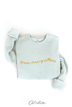 FOREVER CHASING SUNSETS  Graphic Sweatshirt: VINTAGE WHITE LONG SLEEVE / S