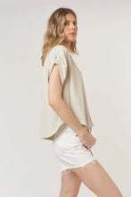 Champagne Tee