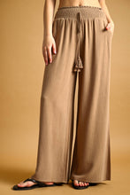 MMP469   COTTON LINEN SMOCKED WAIST PANTS WITH TASSEL: DEEP MOSSY / S
