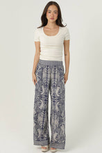 25T16-AA05 FISH PRINT WIDE LEG PANTS: NAVY / S