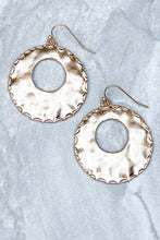 Kylie Earring in Gold