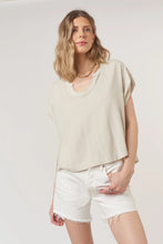 Champagne Tee