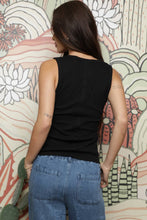 X2EJ6-ASIS RIB KNIT V NECK RAW EDGES TANK TOP: White / S