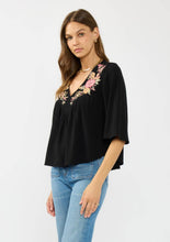 Embroidered Yoke V-Neck Top: BLACK/DUSTY ROSE / S