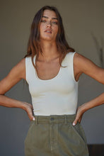 S1187N | Double Layered Seamless Top: Prussian Blue / SM