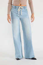 Light Wide Relaxed String Jeans