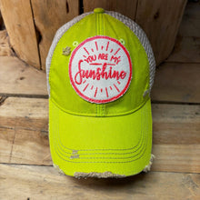 You Are My Sunshine Hat: Kiwi with Pink