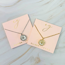 Shine Compass Open Locket Pendant Necklace: Silver