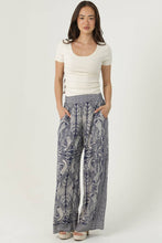 25T16-AA05 FISH PRINT WIDE LEG PANTS: NAVY / S