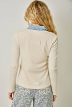 60719 Washed Thermal Button Down Top: Melange Grey / Large