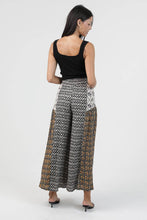 B3726-AA04 TIE WAIST WIDE LEG PANTS WITH LACE: Black / S
