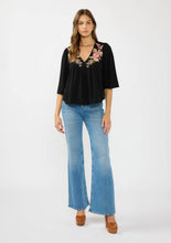 Embroidered Yoke V-Neck Top: BLACK/DUSTY ROSE / L