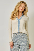 60719 Washed Thermal Button Down Top: Melange Grey / Large