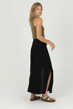 B6A55-ASIS DOUBLE SLIT MAXI SKIRT: White / S