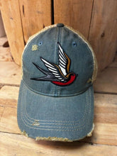 Bird hat: Royal