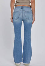 Mid Rise Happi Flare Medium Light Jean