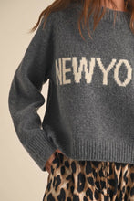 T3823   LETTER FRONT SWEATER TOP: CREAM_NY / S