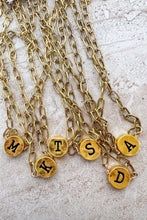 Circle Initial Pendant Necklace Gold: L