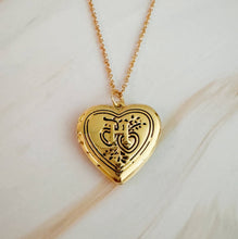 Nostalgic Heart Initial Open Locket Necklace: J