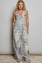 Crochet Contrast Patch Detail Chest Pocket Woven Overalls: INDIGO / S
