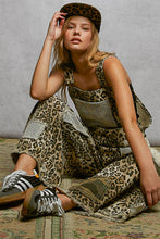 Crochet Contrast Patch Detail Chest Pocket Woven Overalls: INDIGO / L