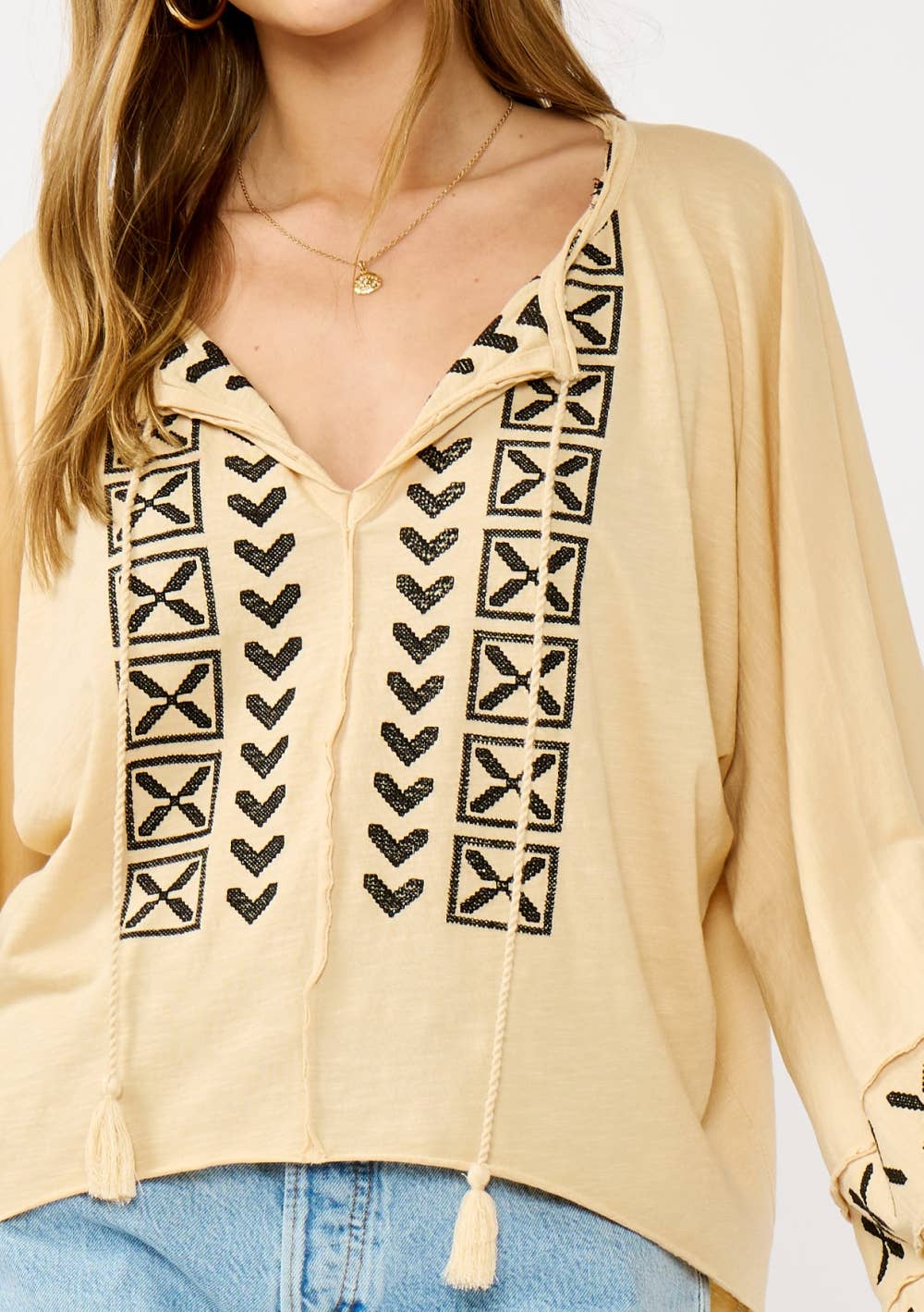 Embroidered Dolman Sleeve Split Neck Knit Top: Taupe/Black / S