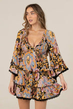 C4H74-A967 V NECK SMOCKED BUST FLARE BELL SLEEVE LACE TRIM F: Black / S