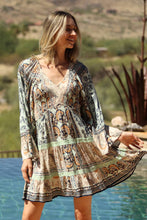 C4D35-A908 V NECK SMOCKED BODICE LONG BELL SLEEVE LACE TRIM : MINT / S