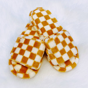 Luxe Lounge Checker Cozy Slipper: Sweet Brown / S/M