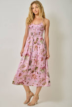 61726 Smocked Nature Print Midi Dress: Black / Small