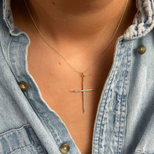 EVERLASTING THIN CROSS NECKLACE