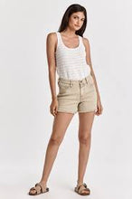 GIGI MID RISE COLOR SHORTS GOLDEN ROAD