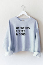 WEEKENDS COFFEE AND DOGS  Mid Graphic Sweatshirt: HEATHER DUST / M
