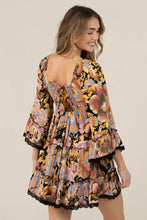 C4H74-A967 V NECK SMOCKED BUST FLARE BELL SLEEVE LACE TRIM F: Black / S