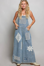 Crochet Contrast Patch Detail Chest Pocket Woven Overalls: INDIGO / S