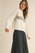 T3823   LETTER FRONT SWEATER TOP: CREAM_NY / L